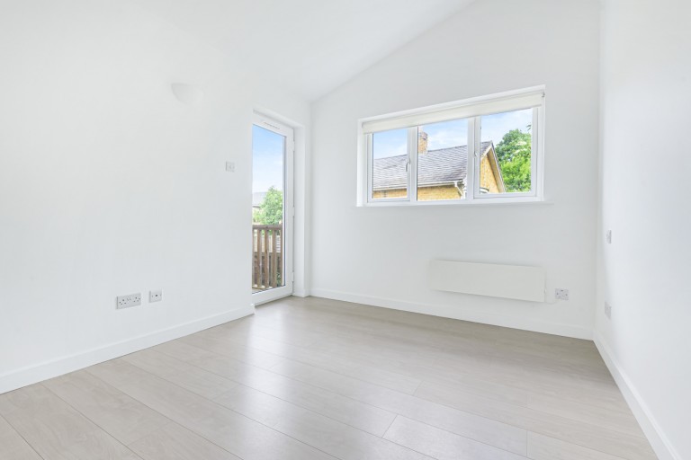 Images for Wheatleys Eyot, Sunbury-On-Thames, Surrey