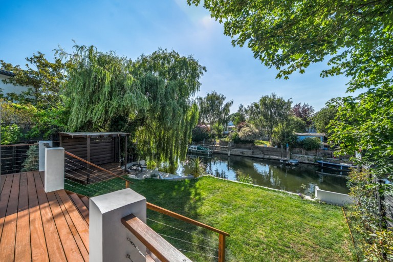 Images for Wheatleys Eyot, Sunbury-On-Thames, Surrey