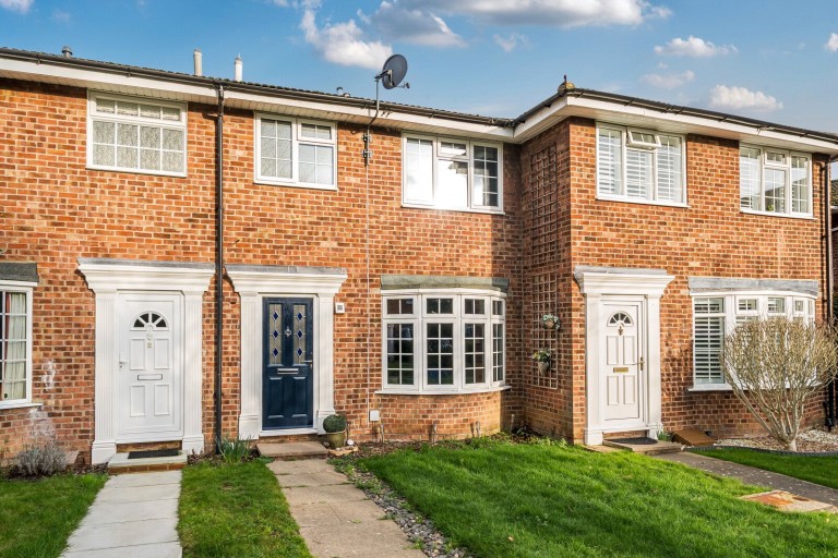 Images for Fairlawns, Sunbury On Thames, Surrey