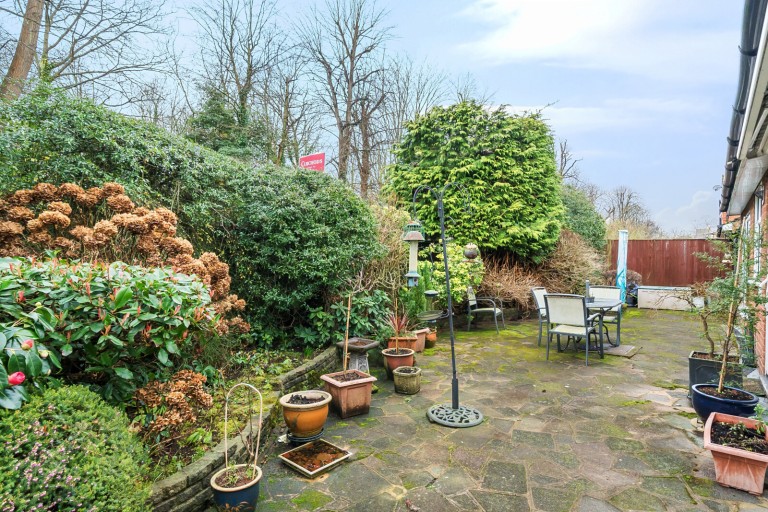 Images for Dunboe Place, Shepperton, Surrey