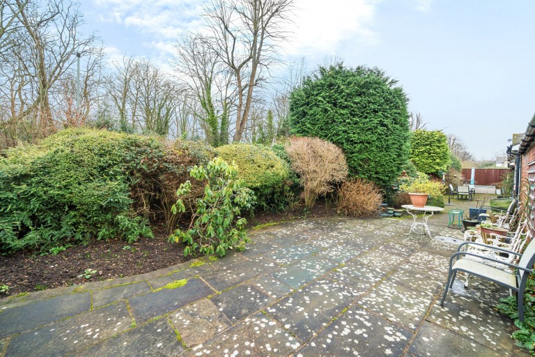Images for Dunboe Place, Shepperton, Surrey