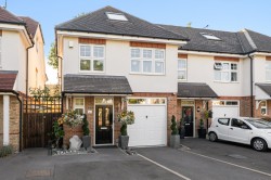 Images for Andrews Gate, Shepperton, Surrey