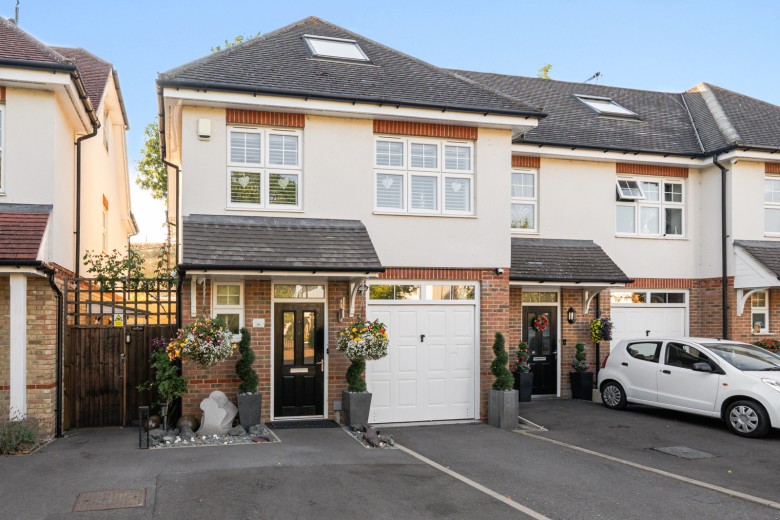 Click the photo for more details of Andrews Gate, Shepperton, Surrey
