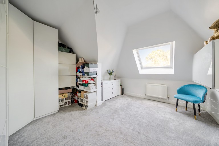 Images for Andrews Gate, Shepperton, Surrey