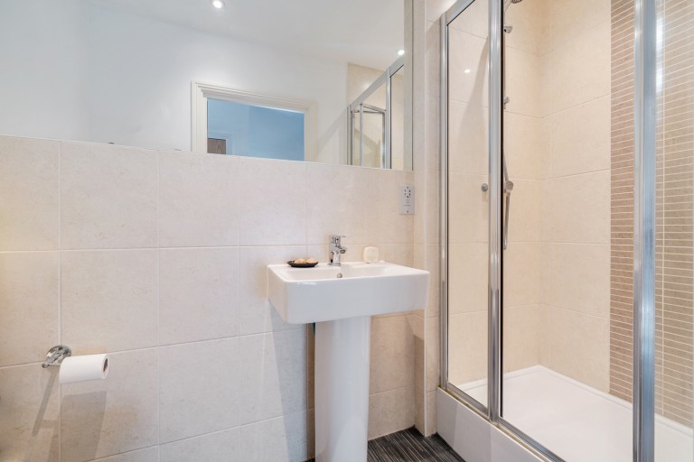 Images for Andrews Gate, Shepperton, Surrey