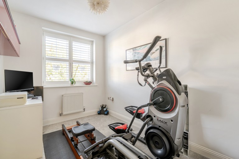 Images for Andrews Gate, Shepperton, Surrey