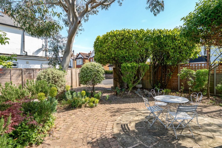 Images for Crescent Road, Shepperton, Surrey