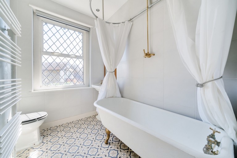 Images for Crescent Road, Shepperton, Surrey