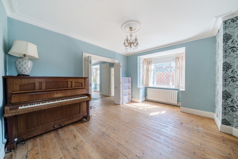 Images for Crescent Road, Shepperton, Surrey