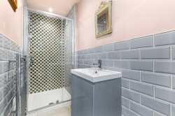 Images for Dunboe Place, Shepperton, Surrey