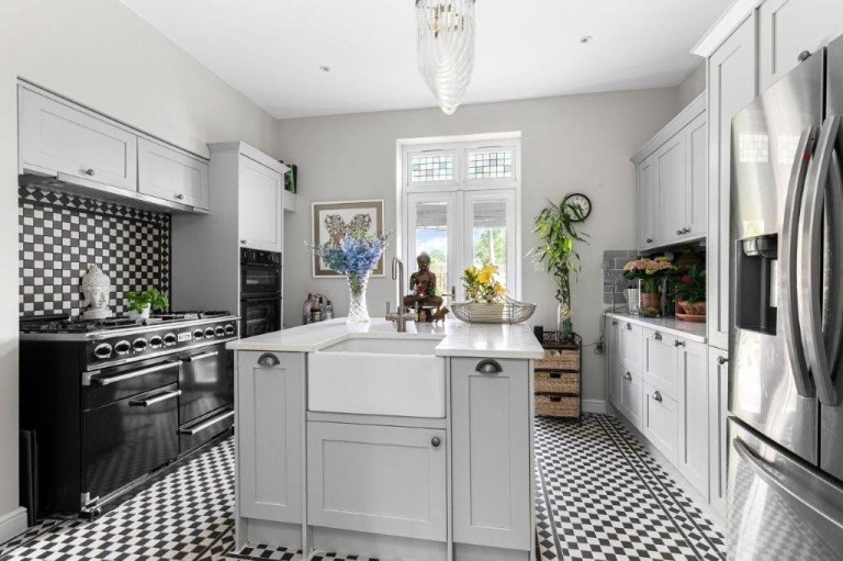 Images for Dunboe Place, Shepperton, Surrey