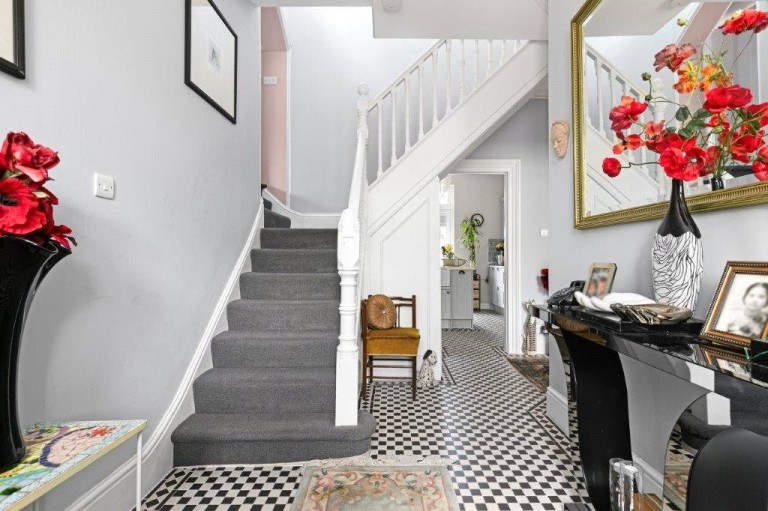 Images for Dunboe Place, Shepperton, Surrey