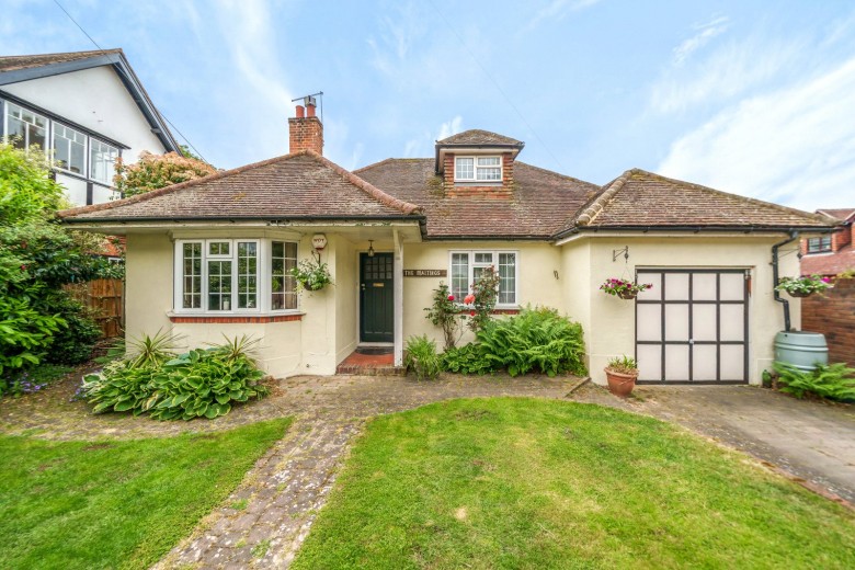 Click the photo for more details of Vicarage Lane, Laleham, TW18