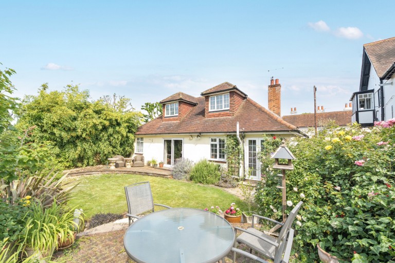 Images for Vicarage Lane, Laleham, Surrey