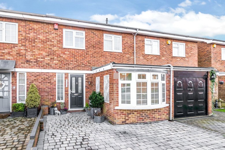 Click the photo for more details of Mill Farm Avenue, Sunbury-On-Thames, TW16