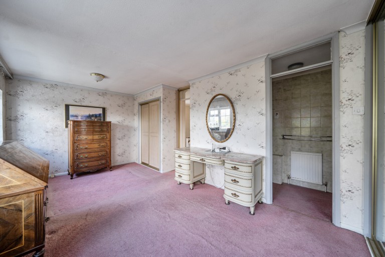 Images for Upper Halliford Green, Shepperton, Surrey