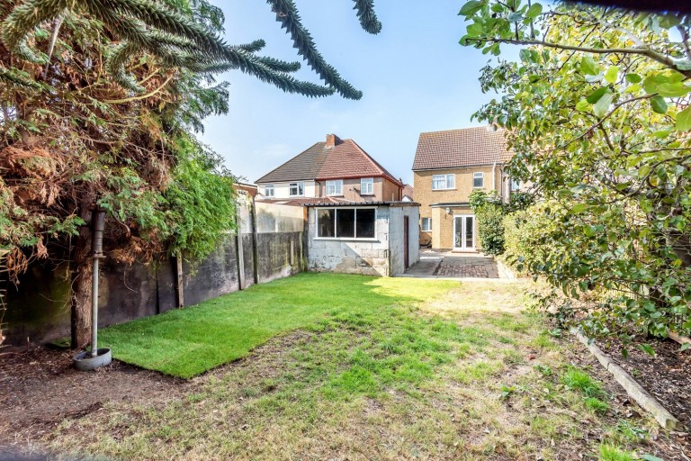 Images for Wrens Avenue, Ashford, Surrey