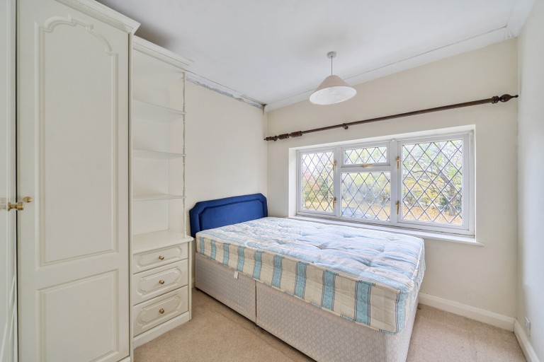 Images for Minsterley Avenue, Shepperton, Surrey