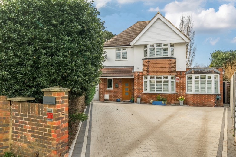 Click the photo for more details of Lindsay Drive, Shepperton, TW17