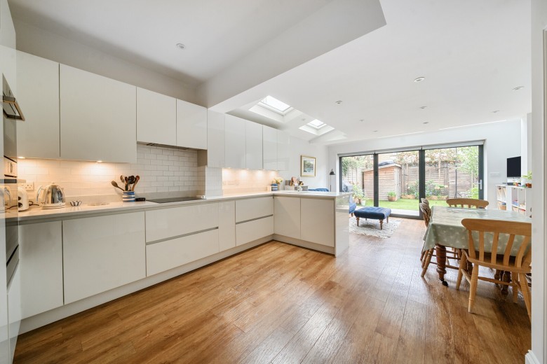 Click the photo for more details of Christchurch Avenue, Teddington