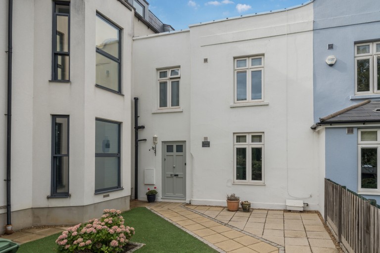 Images for Russell Road, Shepperton, Surrey