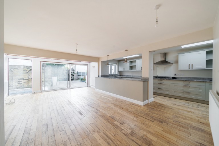Images for Sandhills Meadow, Shepperton, Surrey