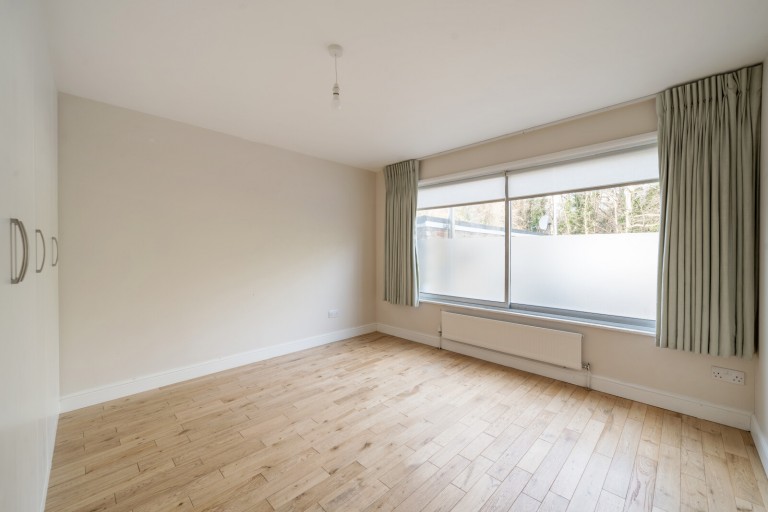 Images for Sandhills Meadow, Shepperton, Surrey