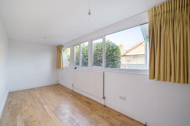 Images for Sandhills Meadow, Shepperton, Surrey