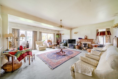 Click the photo for more details of Walton Lane, Shepperton, Surrey