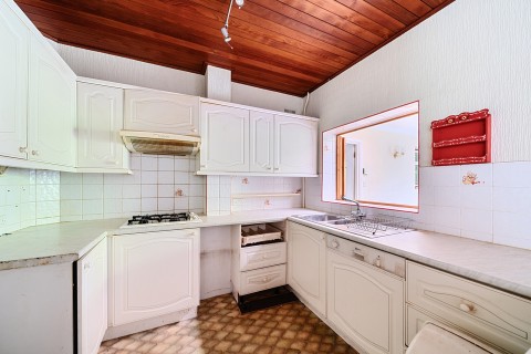 Click the photo for more details of Walton Lane, Shepperton, Surrey