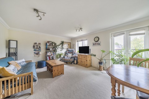 Click the photo for more details of The Green, Shepperton, Surrey