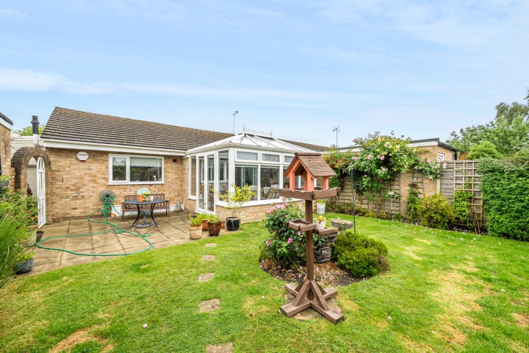 View Full Details for Lyndhurst Way, Chertsey, Surrey