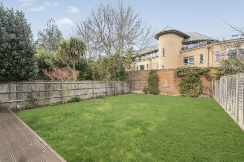 Click the photo for more details of Sidney Road, Staines-Upon-Thames, Surrey