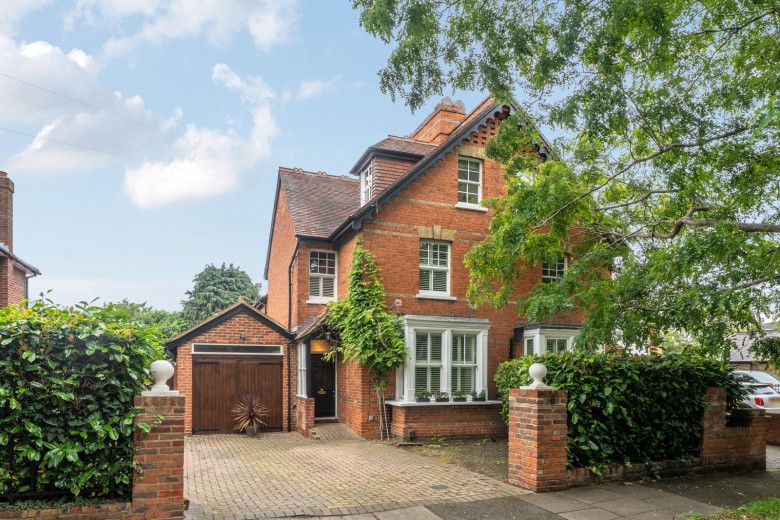 Click the photo for more details of Leacroft Close, Staines-Upon-Thames, Surrey