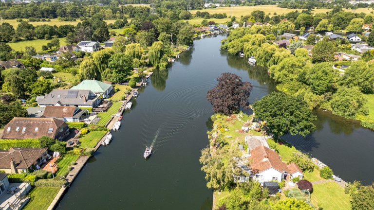 Images for Pharaohs Island, Shepperton, Surrey
