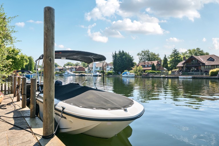 Images for Pharaohs Island, Shepperton, Surrey