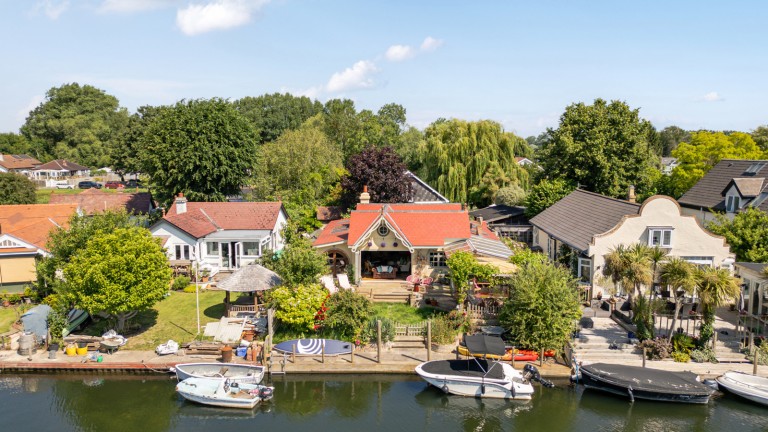 Images for Pharaohs Island, Shepperton, Surrey
