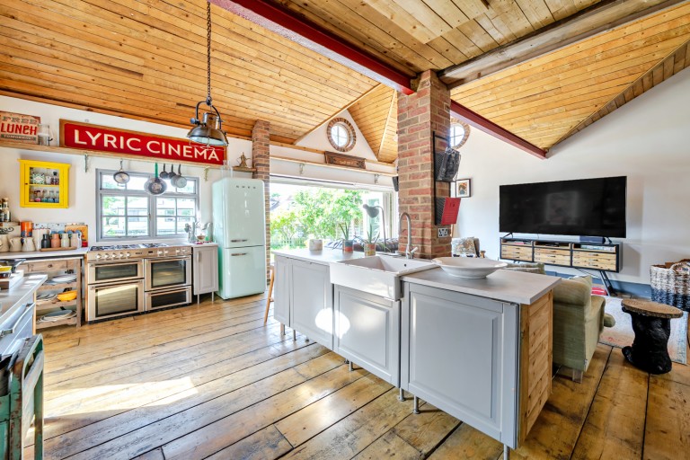 Images for Pharaohs Island, Shepperton, Surrey