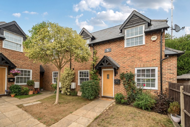 Click the photo for more details of Glebeland Gardens, Shepperton, Surrey