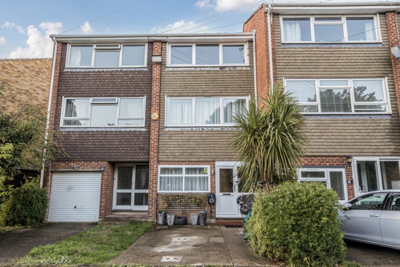 Click the photo for more details of Sheep Walk, Shepperton, Surrey