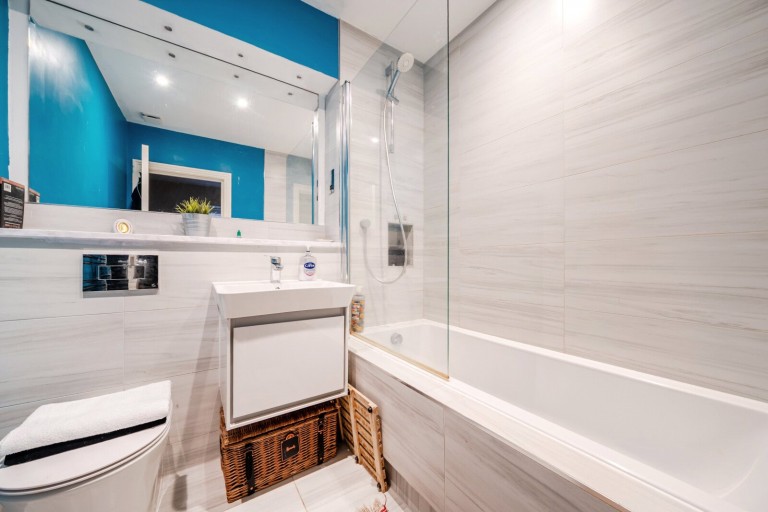 Images for Old Halliford Place, Shepperton, Surrey