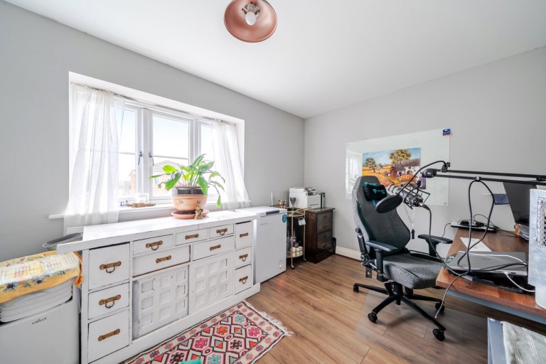 Images for Old Halliford Place, Shepperton, Surrey