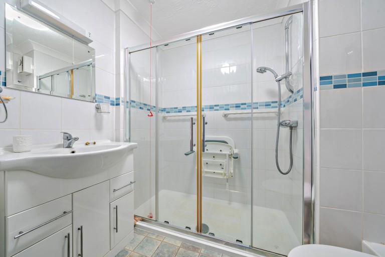 Images for Mervyn Road, Shepperton, Surrey