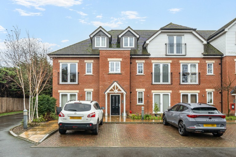 Images for Annett Close, Upper Halliford, Surrey