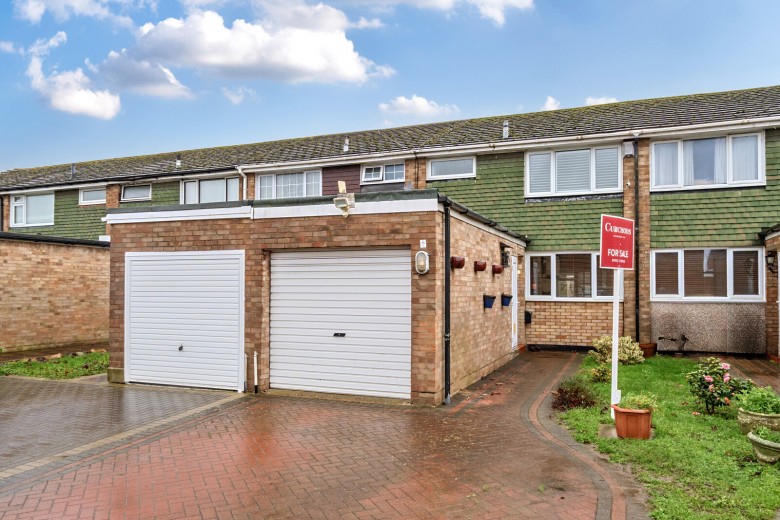 Click the photo for more details of Hetherington Road, Shepperton, Surrey