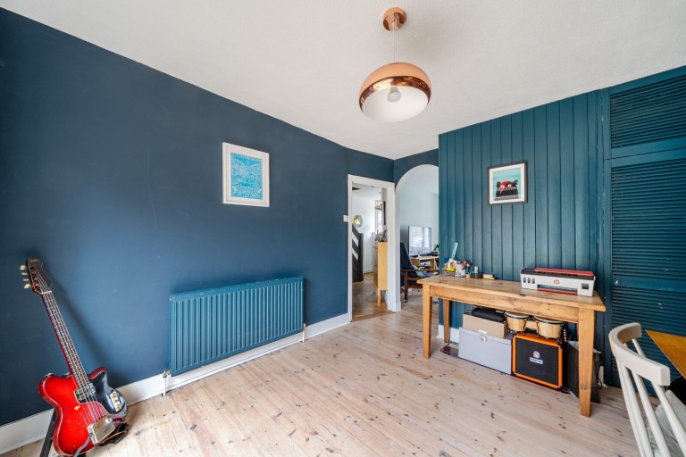 Images for Addlestone, Surrey