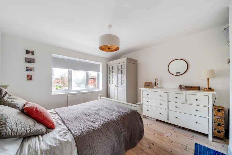 Images for Addlestone, Surrey