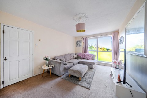 Click the photo for more details of Staines Road West, Sunbury-On-Thames, Surrey