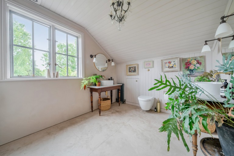 Images for Pharaohs Island, Shepperton, Surrey