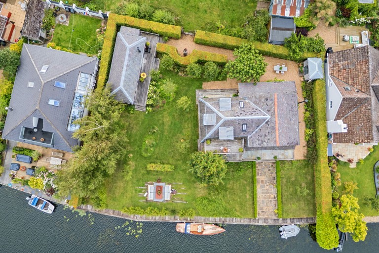 Images for Pharaohs Island, Shepperton, Surrey